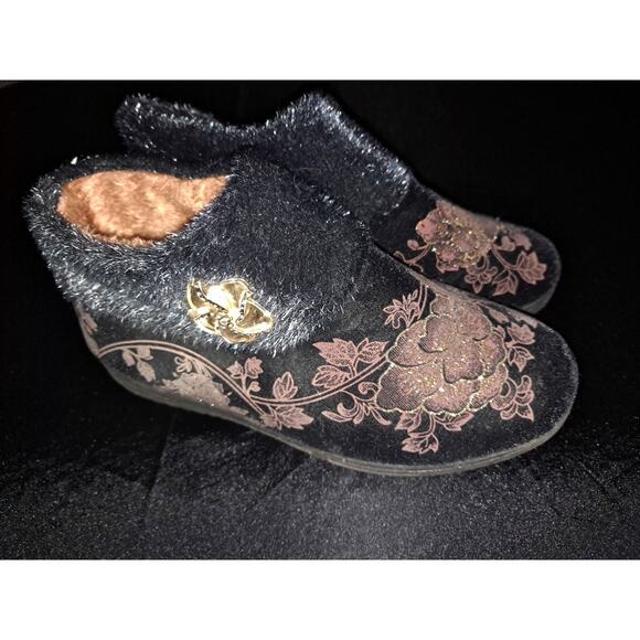 Vintage VELOUR BOOTIE SLIPPERS Size 7 - Picture 3 of 5